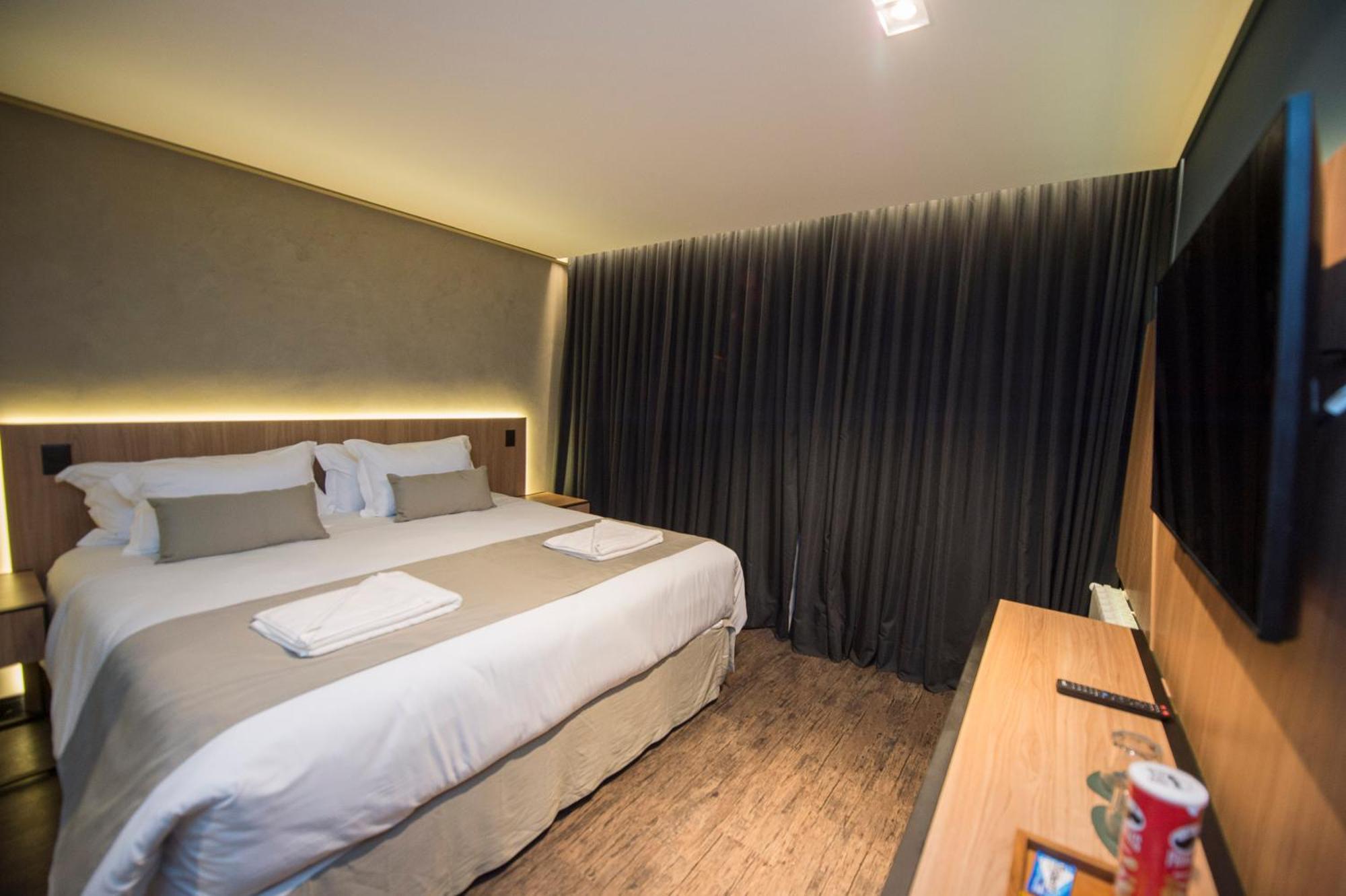 Pinot Hotel Кампус-ду-Жордан Екстер'єр фото